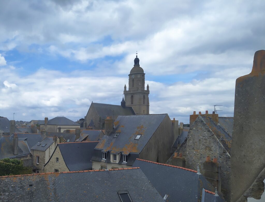 view during massage in le croisic villsge
